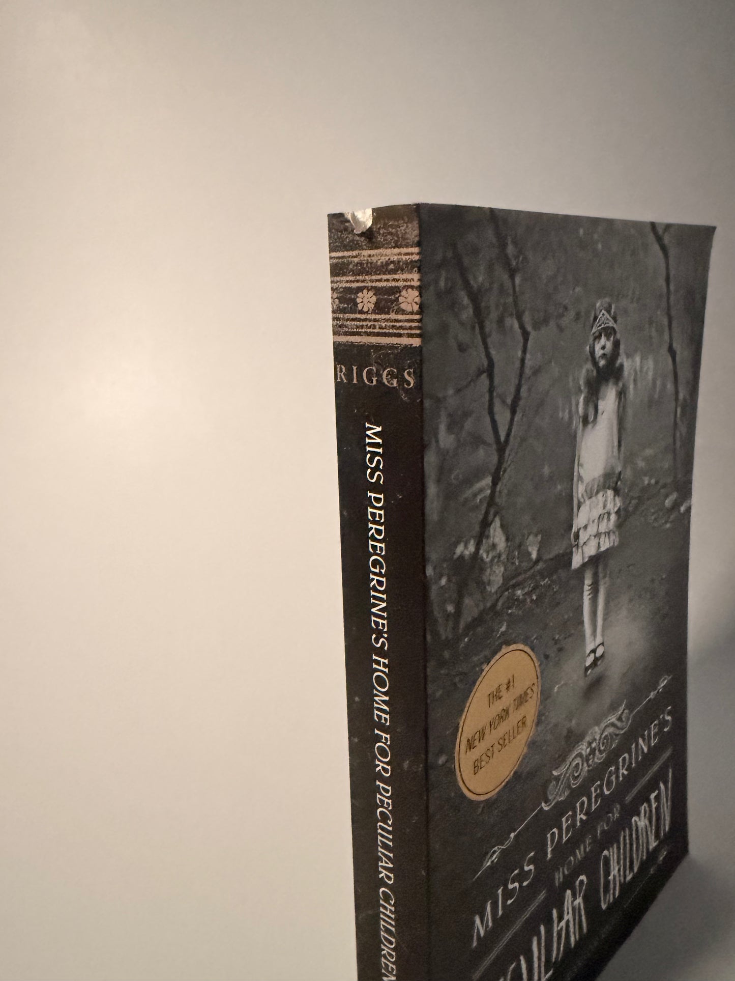 Miss Peregrine's Home for Peculiar Children by Ransom Riggs (Used, Paperback)